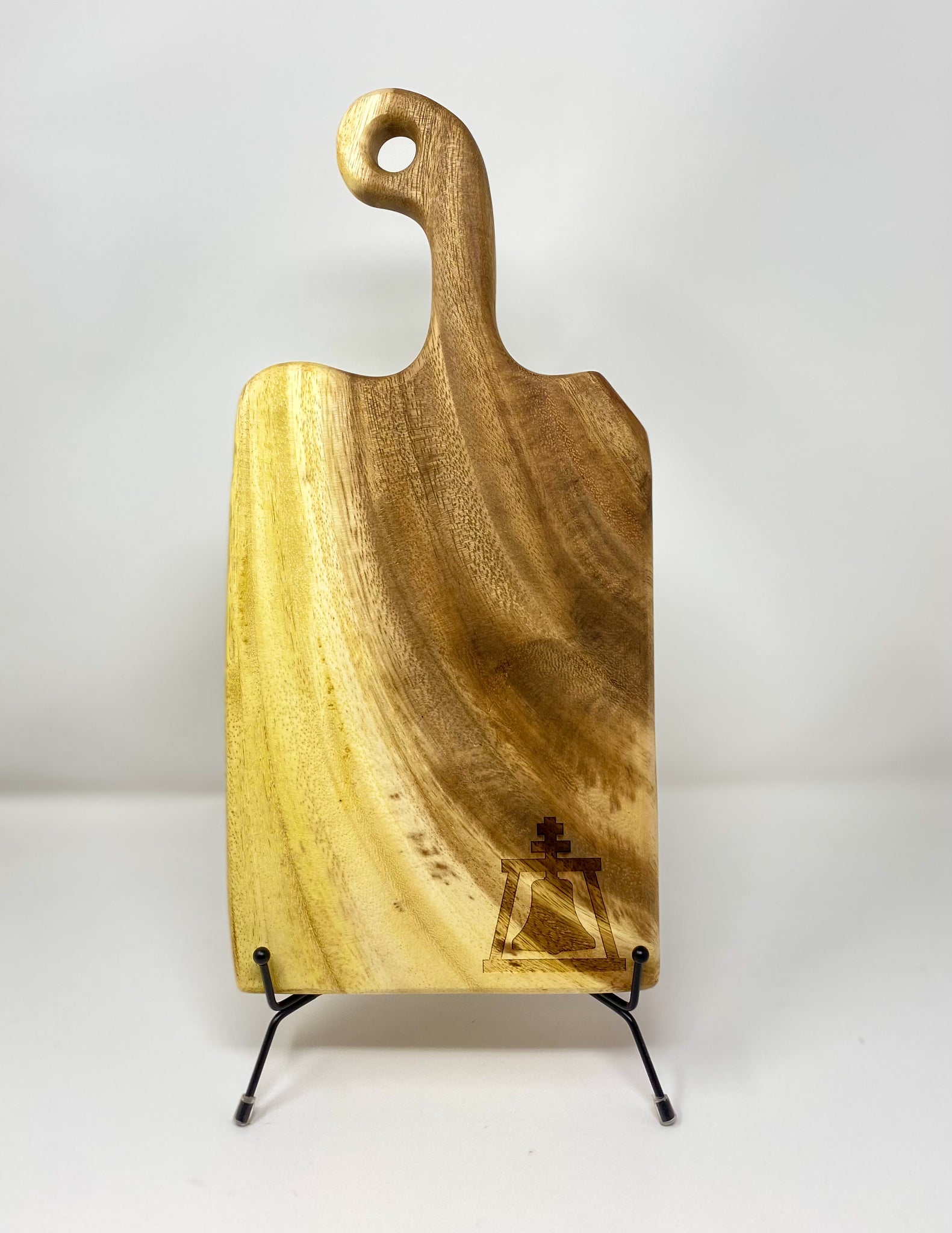 Tuckahoe Cutting Board w/handle